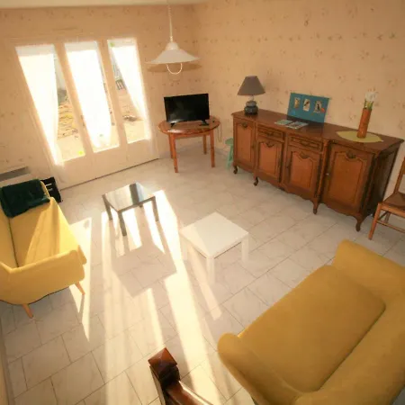 Maison Rustique Au Centre-ville, Proche Plage, Avec Jardin Et 3 ! - Fr-1-22-223 * La Tranche-sur-Mer