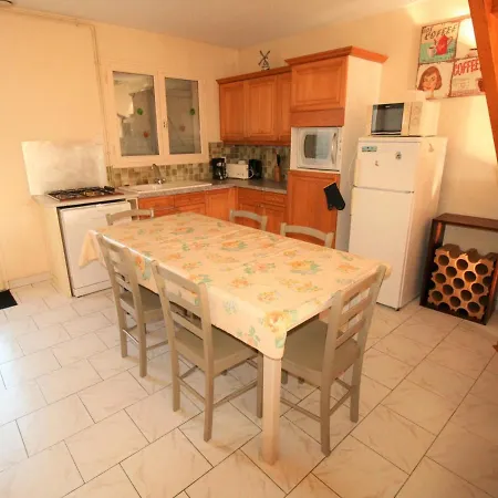 Holiday home Maison Rustique Au Centre-ville, Proche Plage, Avec Jardin Et 3 ! - Fr-1-22-223 *