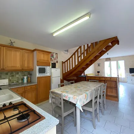 Maison Rustique Au Centre-ville, Proche Plage, Avec Jardin Et 3 ! - Fr-1-22-223 La Tranche-sur-Mer