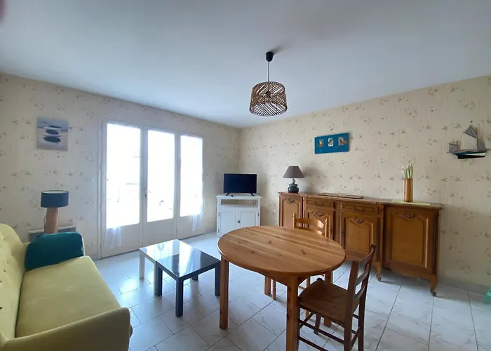 Maison Rustique Au Centre-ville, Proche Plage, Avec Jardin Et 3 ! - Fr-1-22-223 * La Tranche-sur-Mer